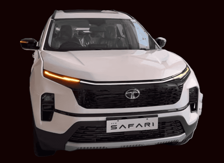 TATA Safari white 2024