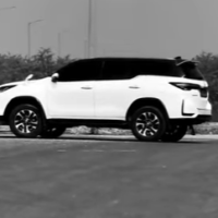 Toyota Fortuner white
